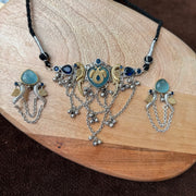 Vilay chocker