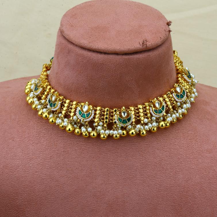 Kanika chocker necklace