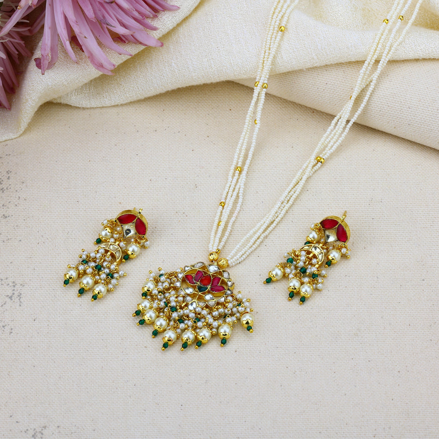 Jadau Kundan Minimal Necklace