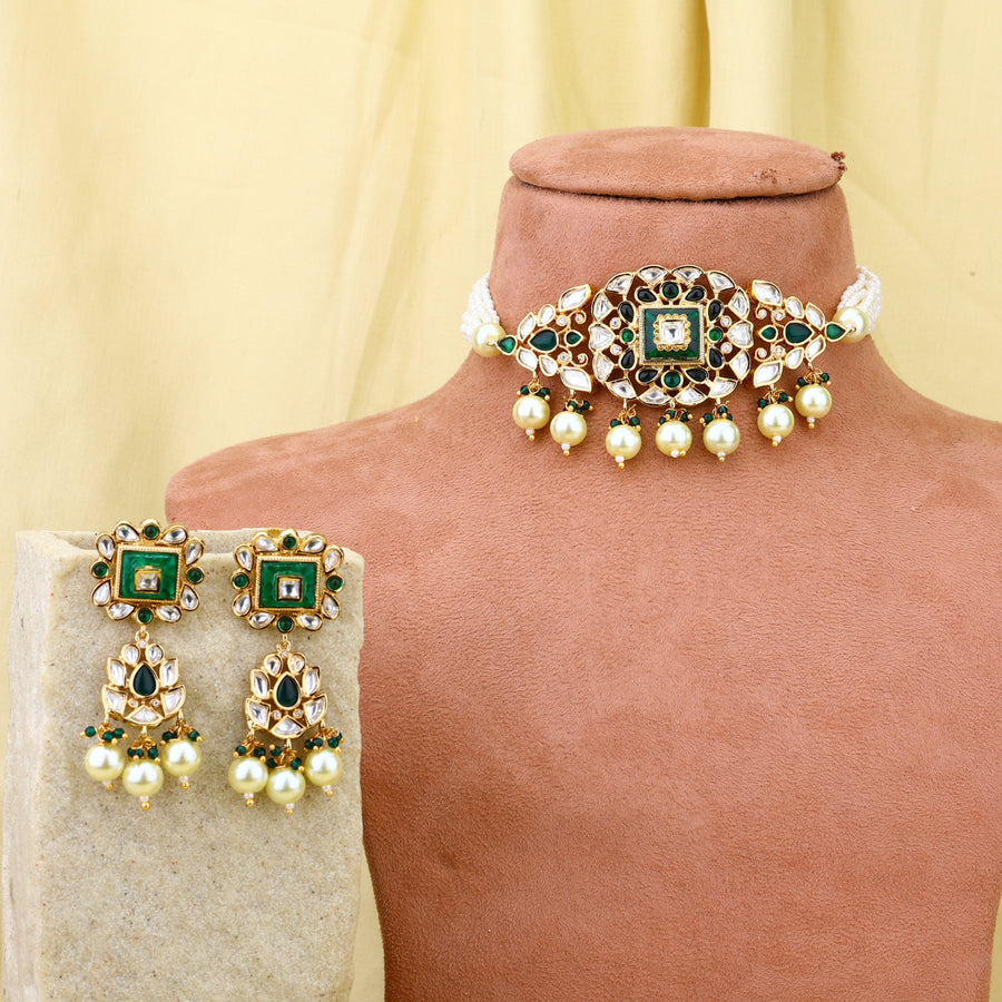 Moissanite chocker