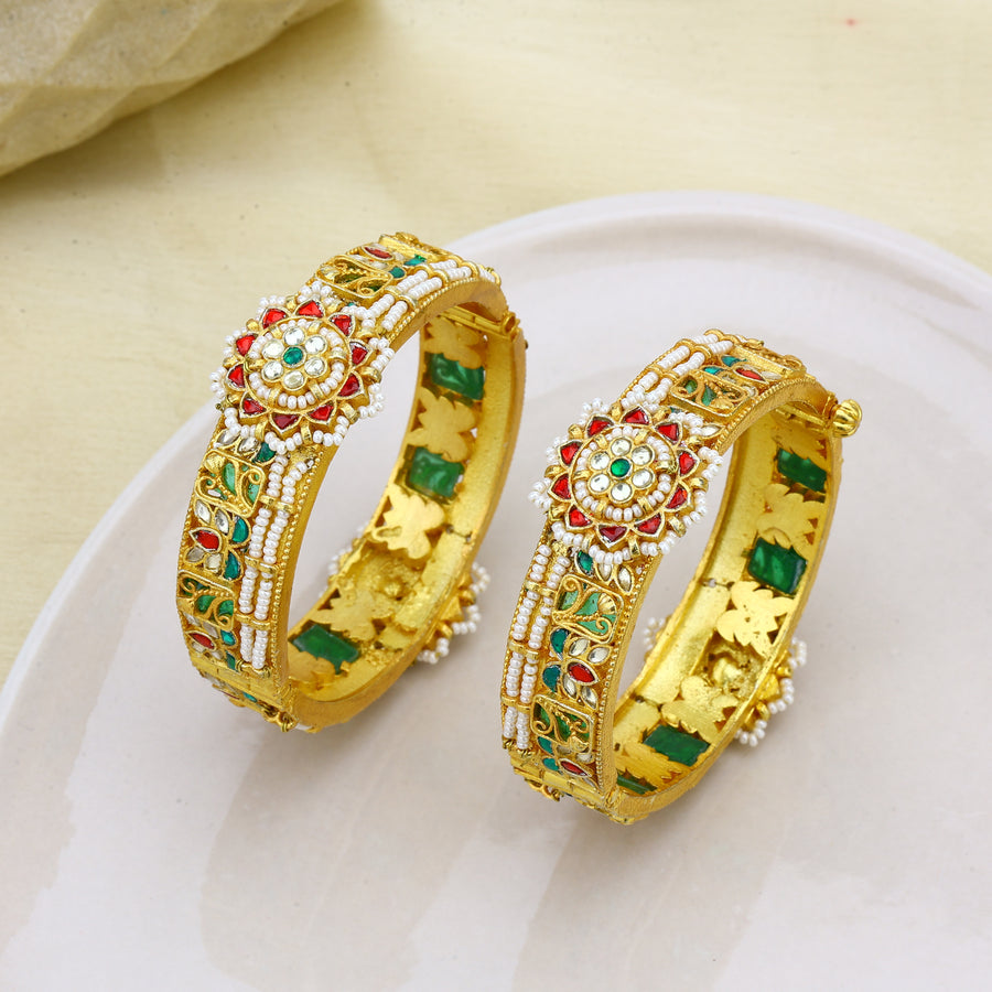 Jadau Kundan kada