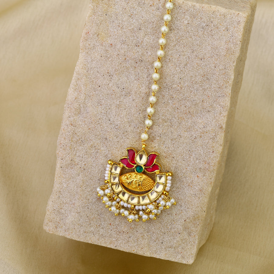 Jadau Kundan Tika