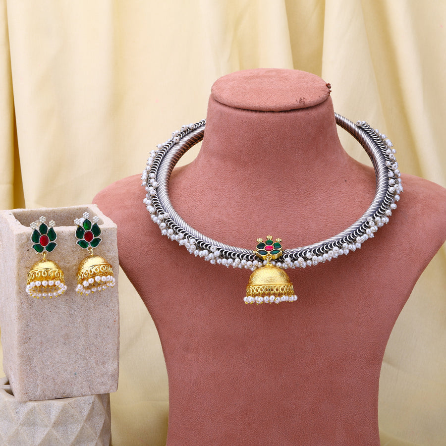 Vilay Necklace