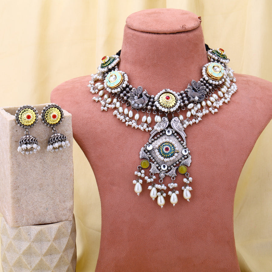 Vilay Choker Necklace