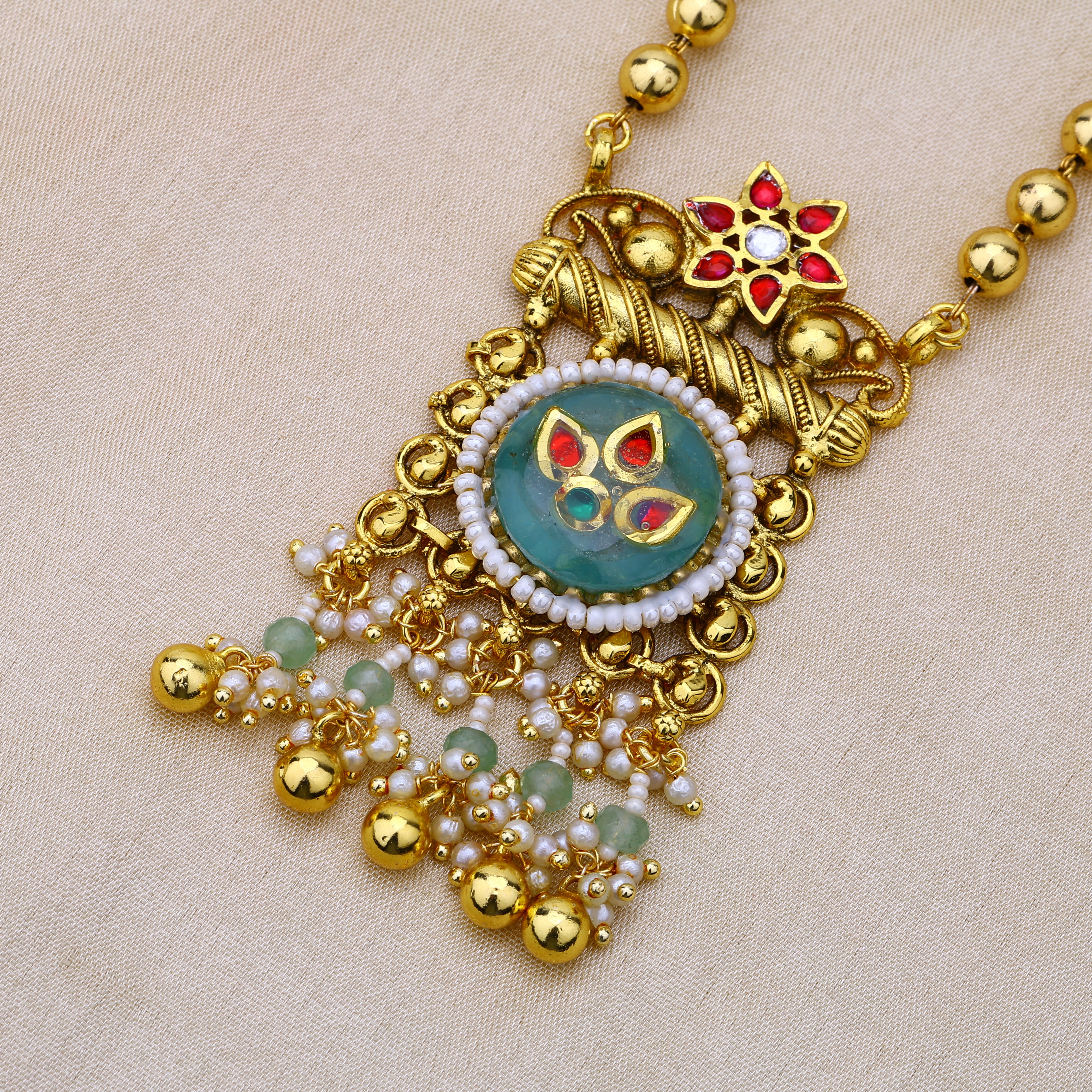 Jadau Kundan Minimals Necklace