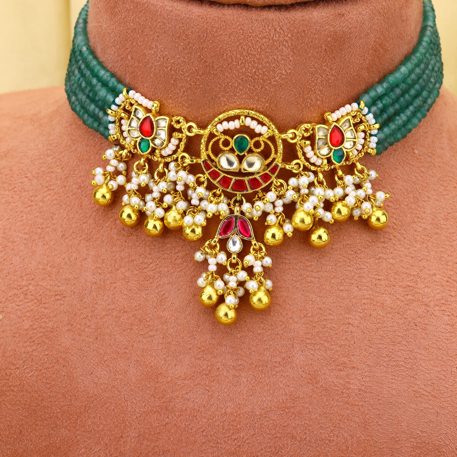 Kanika Choker