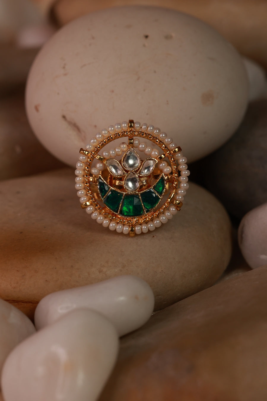 Emerald Jadau Kundan Ring