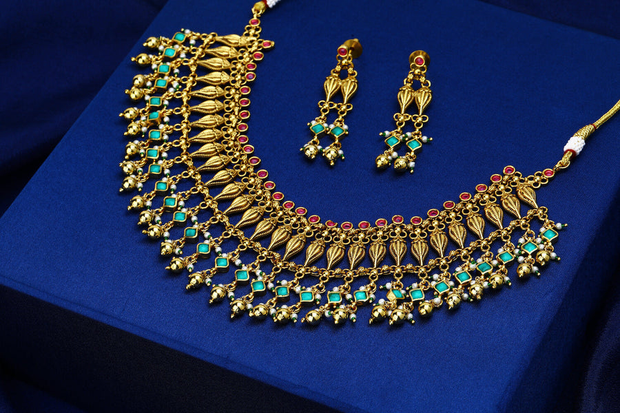 Javri Jadau Kundan Antique Necklace