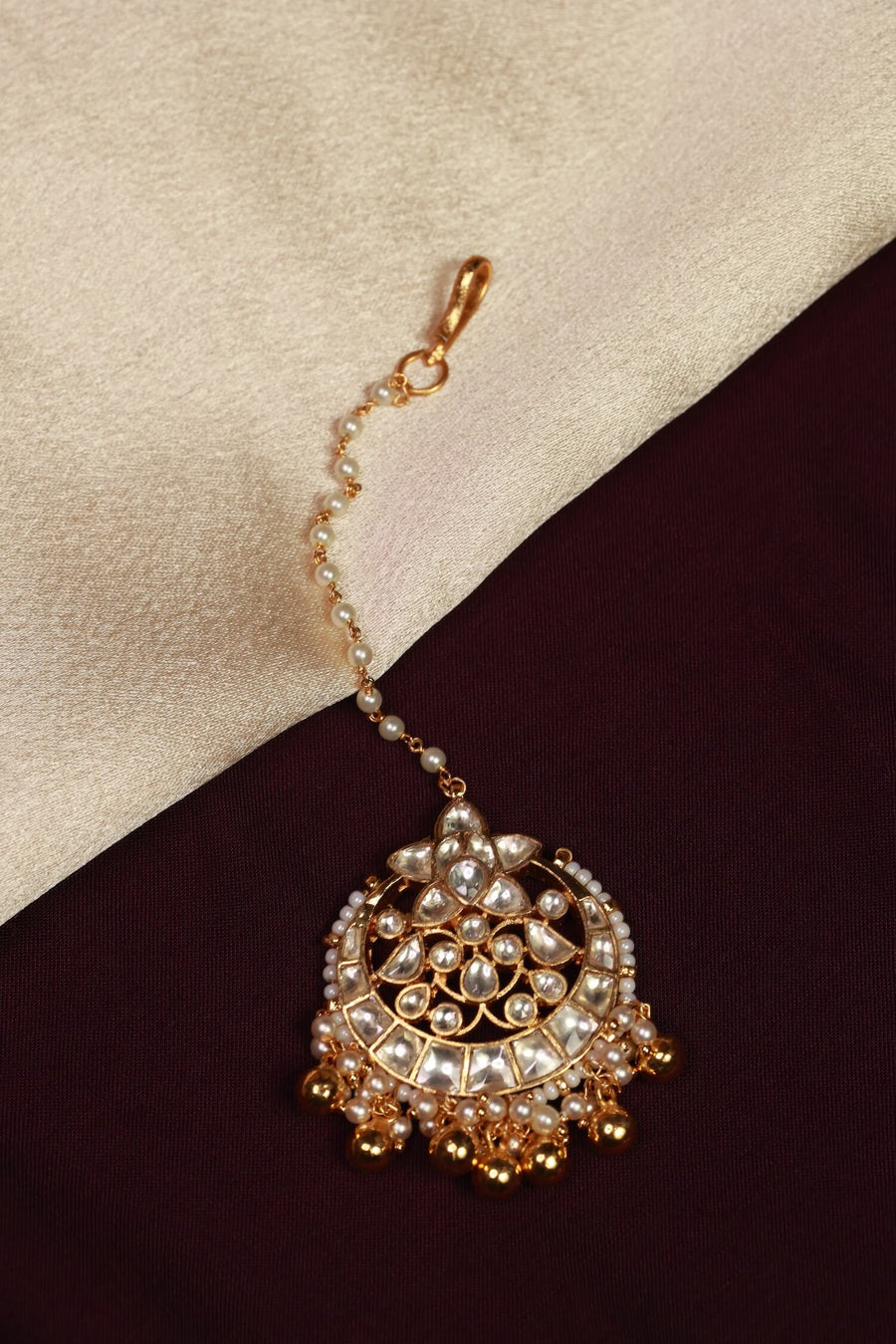 Plain White Jadau Kundan Tika