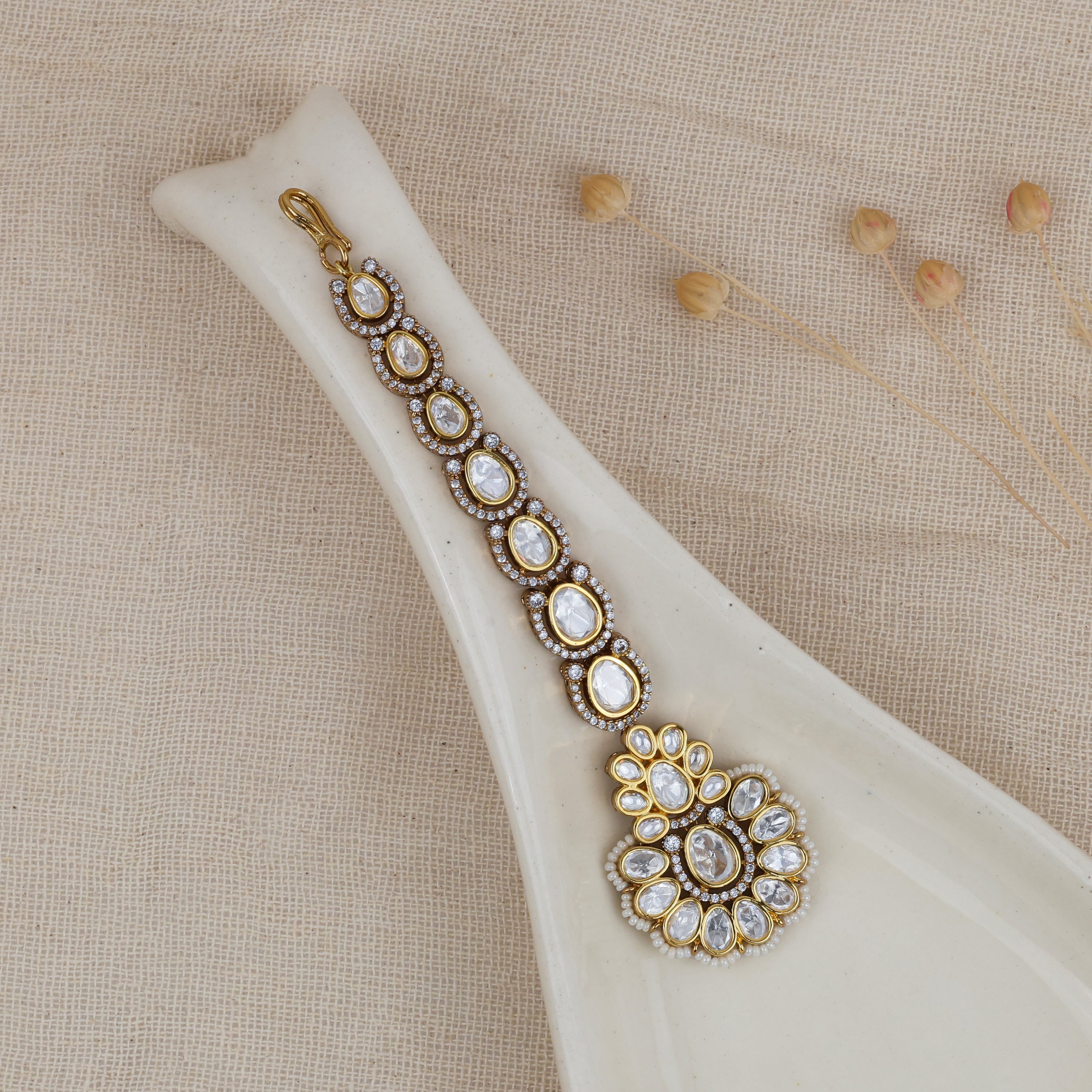 Moissanite tika