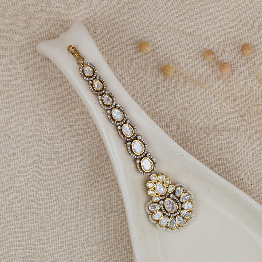 Moissanite tika