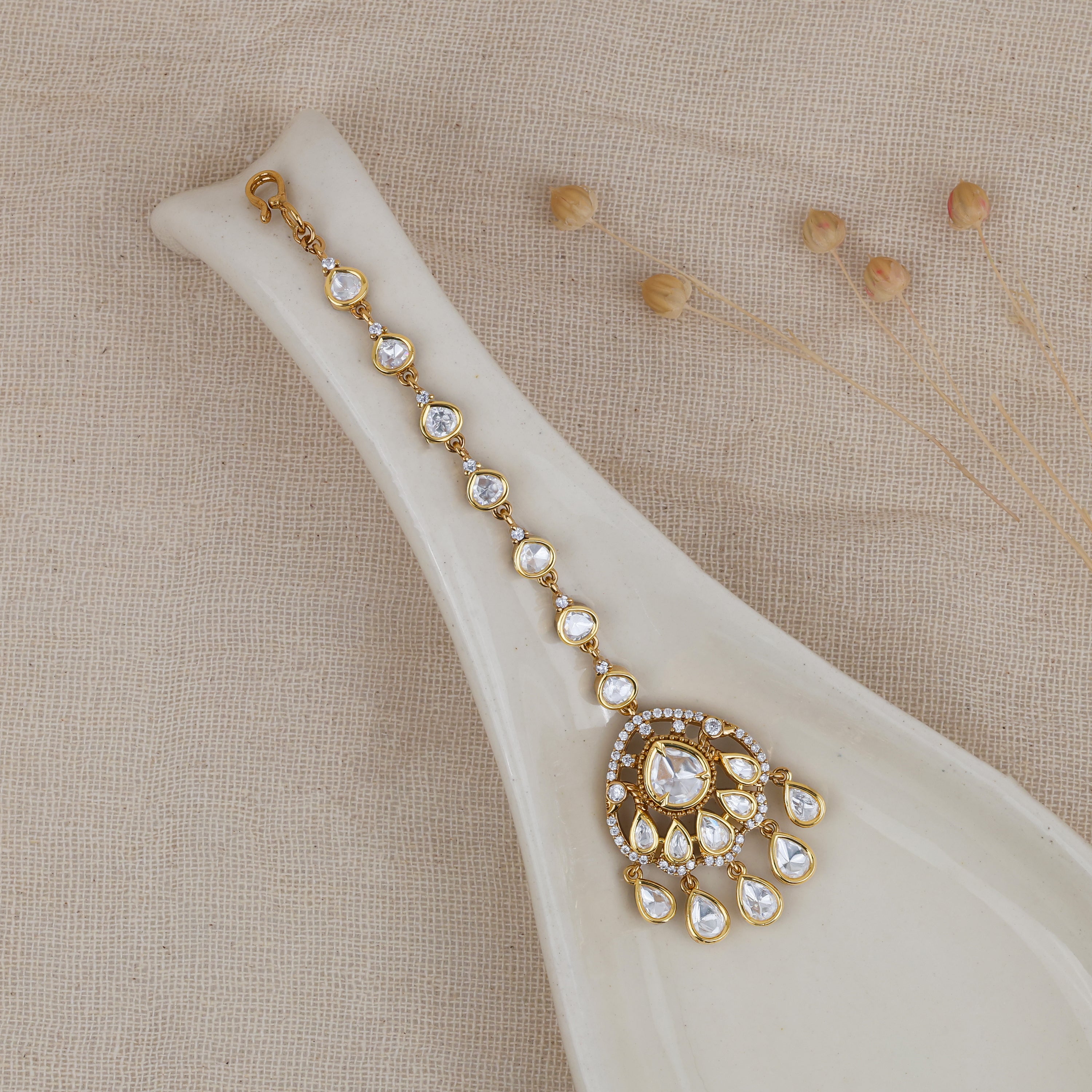 Moissanite tika