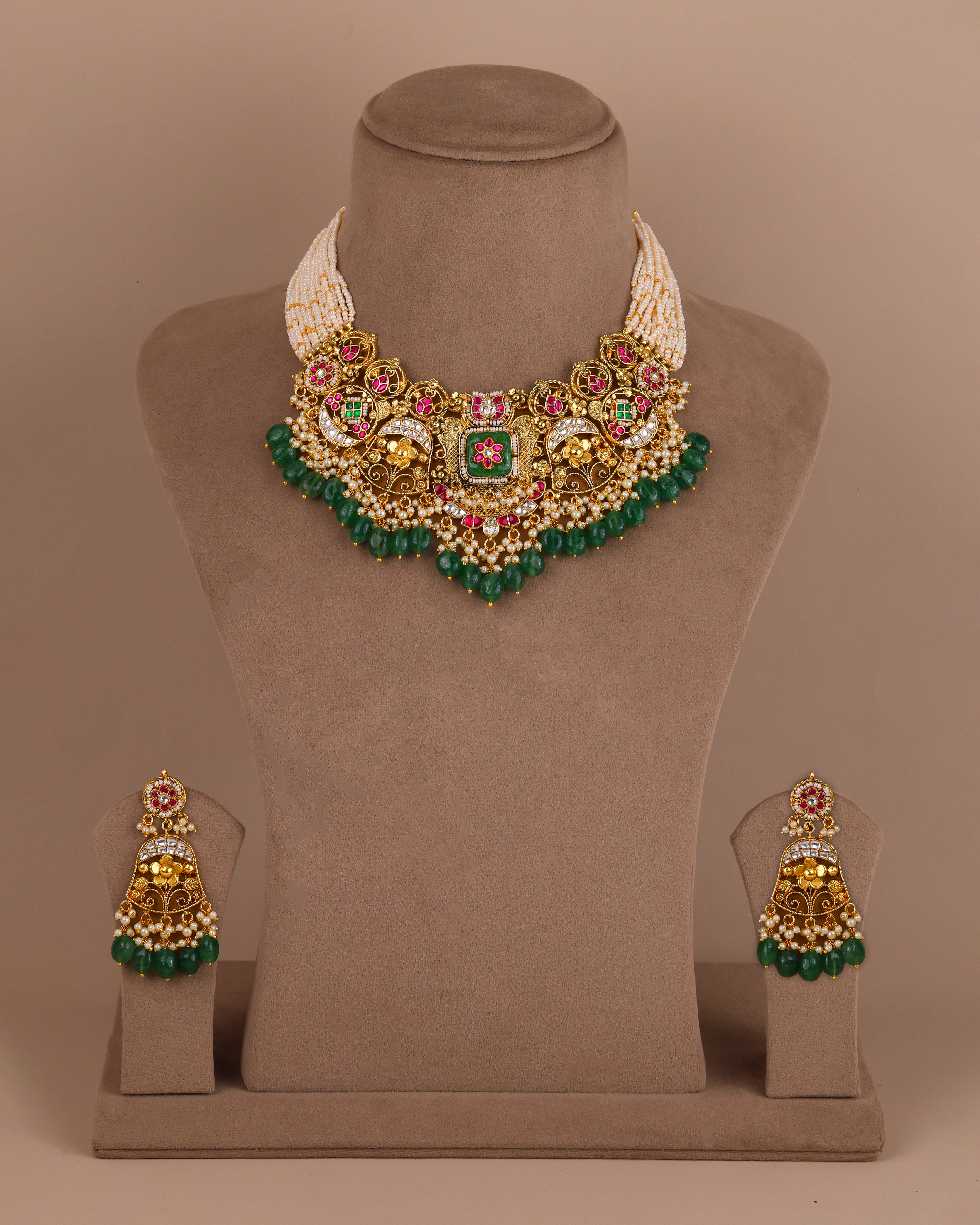 Kanika chocker necklace