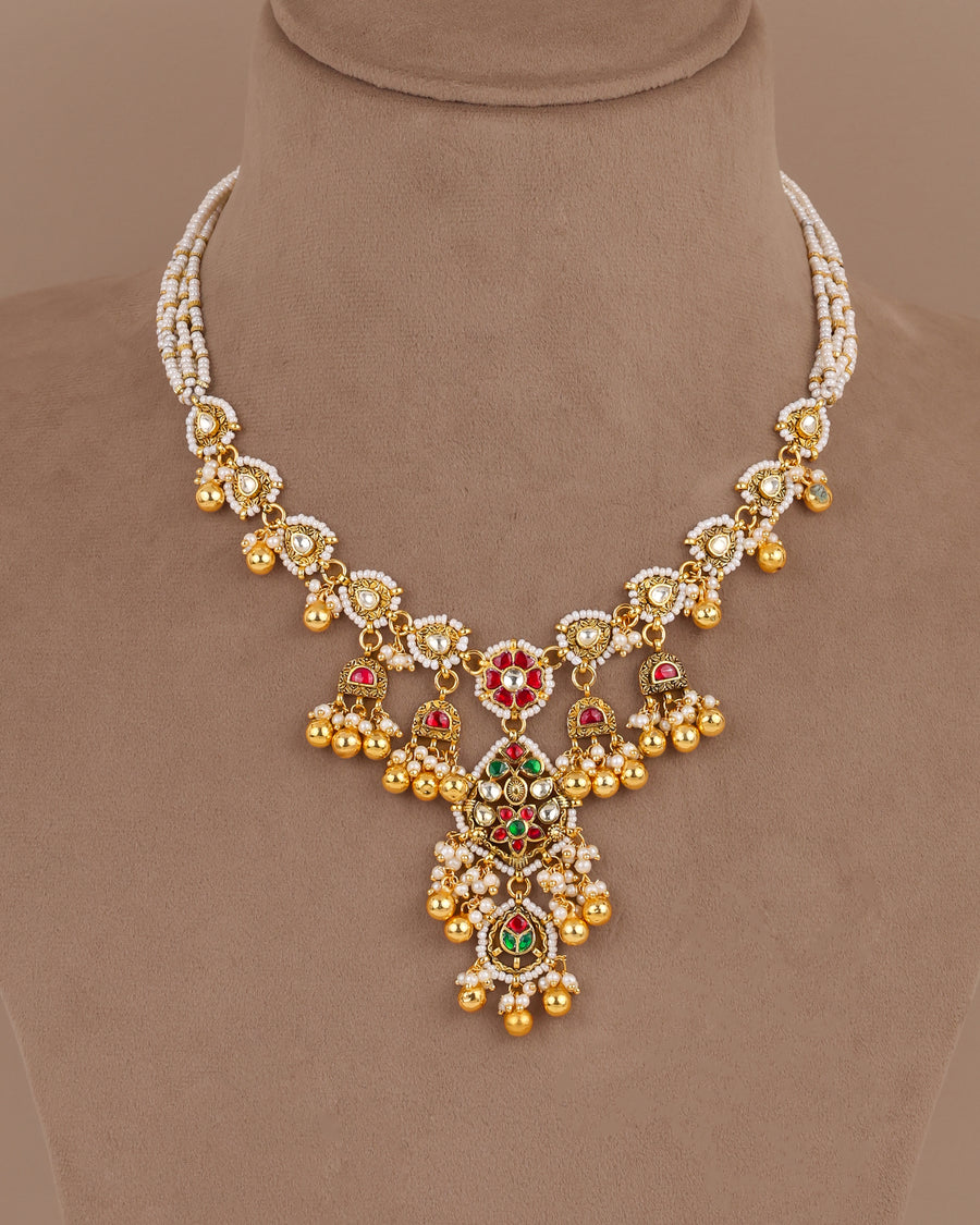 Minimal necklace