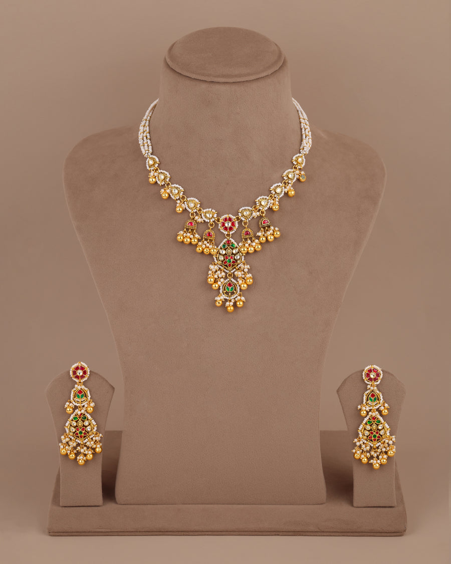 Minimal necklace