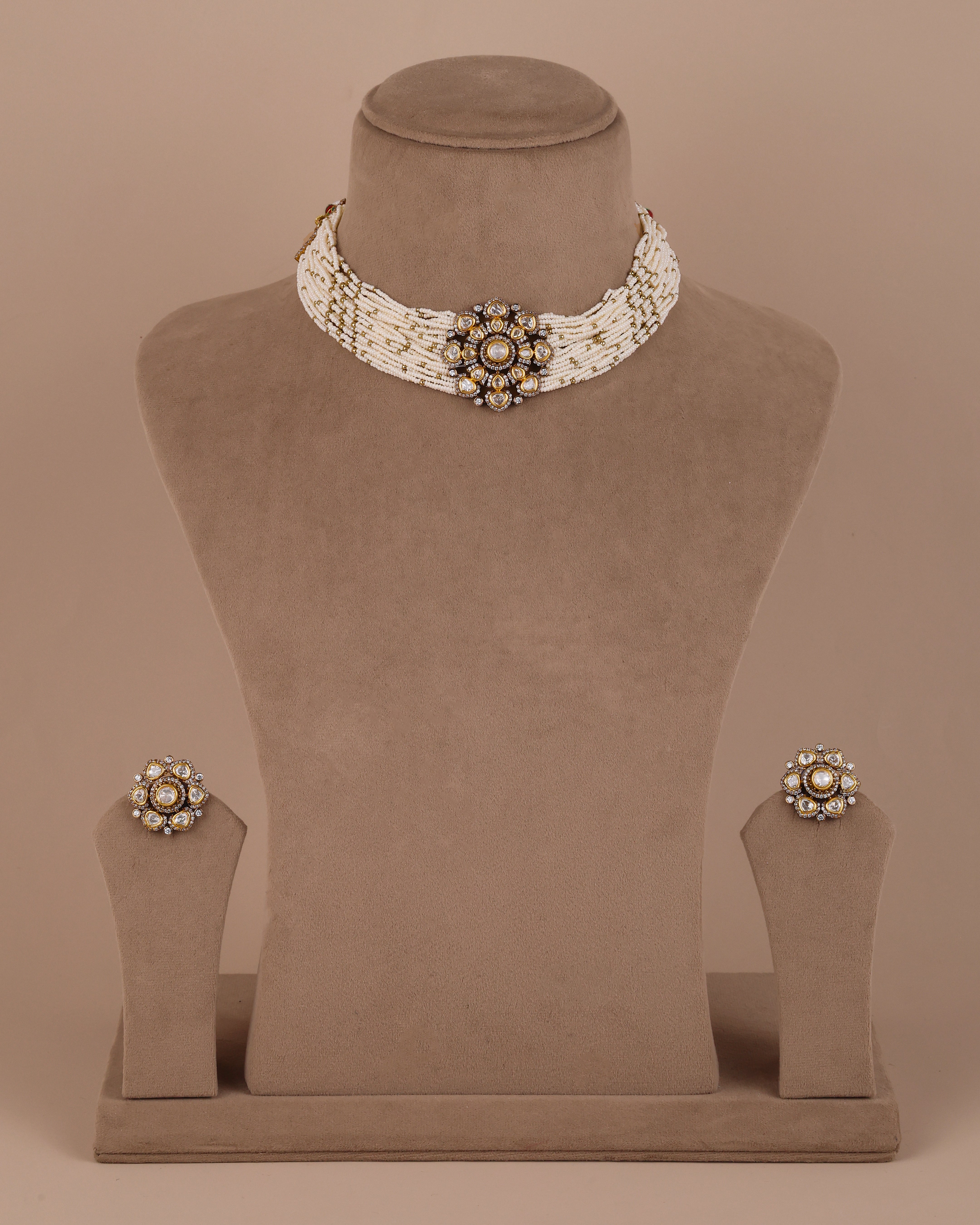 Moissanite choker