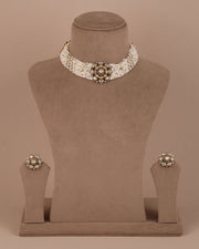 Moissanite choker