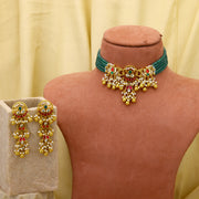 Jadau Kundan Choker